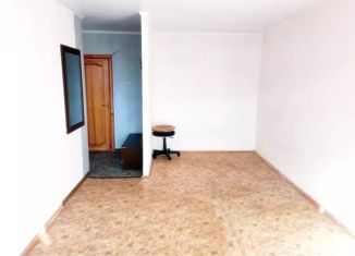 Продается 1-комнатная квартира, 33 м2, Клин, улица 50 лет Октября, 11