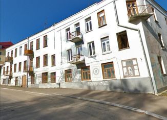 Продается трехкомнатная квартира, 45 м2, Боровск, Коммунистическая улица, 1