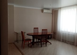 Продажа 2-комнатной квартиры, 75 м2, Волгодонск, улица Энтузиастов, 8