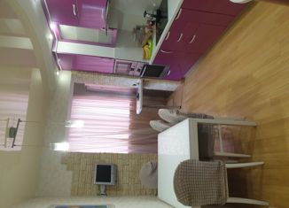 Продаю 2-комнатную квартиру, 45 м2, село Золотая Долина, Лётная улица, 21