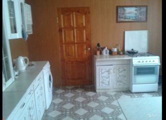 Продается трехкомнатная квартира, 93.3 м2, село Елнать, улица Сиротина, 17