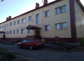 Продам 2-ком. квартиру, 42 м2, поселок городского типа Ракитное, Заводской переулок, 2