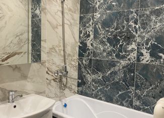 Продается 3-комнатная квартира, 56 м2, Нижний Новгород, улица Терешковой, 5, улица Терешковой