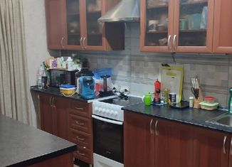 Продаю 2-комнатную квартиру, 50 м2, Ижевск, Карлутский район, Совхозная улица, 5