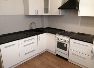 Продаю трехкомнатную квартиру, 73.2 м2, посёлок Тельмана, Онежская улица, 7