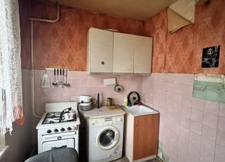 Продам 3-ком. квартиру, 60 м2, Москва, улица Бутлерова, 24, район Коньково