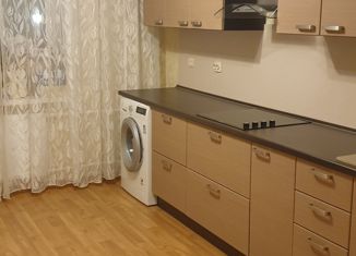 Продается двухкомнатная квартира, 61 м2, Саров, улица Курчатова, 6к1