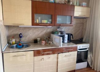 Продам трехкомнатную квартиру, 66 м2, Артём, Михайловская улица, 9
