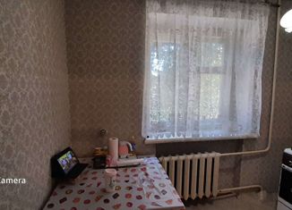 Трехкомнатная квартира на продажу, 59.5 м2, поселок городского типа Благовещенка, улица Урицкого, 1