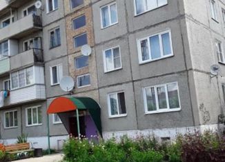 Однокомнатная квартира на продажу, 30.3 м2, Уяр, улица Кравченко, 7