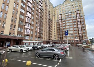 Продам 2-комнатную квартиру, 76.1 м2, Кемерово, Притомский проспект, 31к1, ЖК Притомский