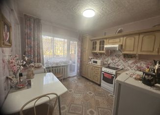 Продаю двухкомнатную квартиру, 53.6 м2, Краснокаменск, 2-й микрорайон, 206