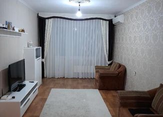Продаю четырехкомнатную квартиру, 80.7 м2, Элиста, 2-й микрорайон, 13, 2-й микрорайон