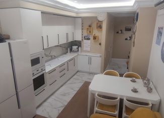 Продается 2-комнатная квартира, 71.8 м2, Москва, улица Маршала Рыбалко, 2к4, станция Панфиловская