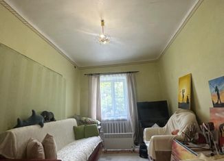 Продам 2-ком. квартиру, 39 м2, Тула, Октябрьская улица, 11