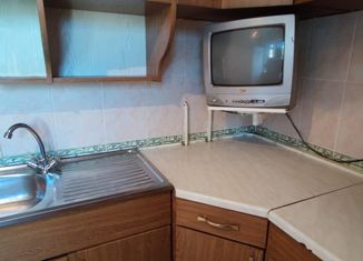 Продается 2-ком. квартира, 44 м2, городской посёлок Мга, Железнодорожная улица, 75