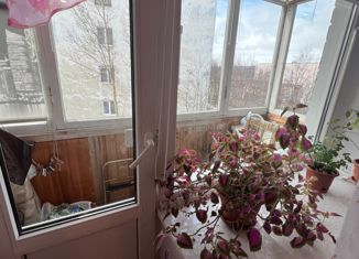 Продажа 3-комнатной квартиры, 52 м2, поселок городского типа Мурмаши, улица Позднякова, 5