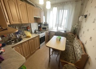 Продаю трехкомнатную квартиру, 65 м2, Самарская область, Путейская улица, 16