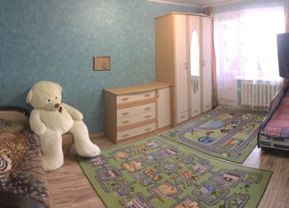 Продаю 1-комнатную квартиру, 37.7 м2, село Дмитриевка, Трактовая улица, 28/1