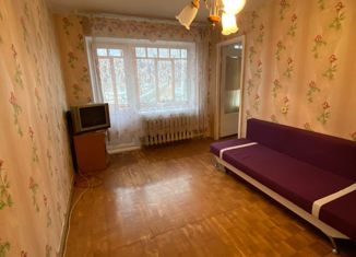 Продается 2-комнатная квартира, 43 м2, Воткинск, улица Кирова, 64