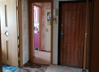 Продажа 3-ком. квартиры, 65.3 м2, поселок городского типа Рефтинский, Молодёжная улица, 30