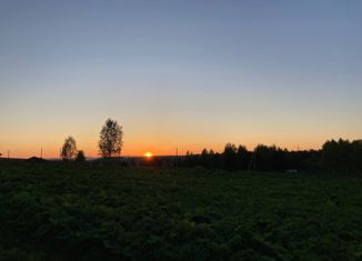 Продажа земельного участка, 10 сот., деревня Семичи, Яблочная улица