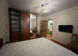 Продаю 3-ком. квартиру, 90 м2, Дагестан, улица Ирчи Казака, 5