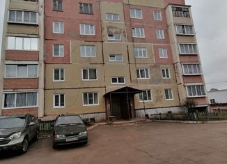 Продаю трехкомнатную квартиру, 63 м2, Братск, Фестивальная улица, 2