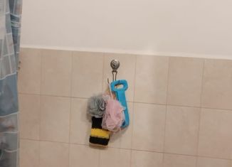 Продается 1-ком. квартира, 33.7 м2, поселок городского типа Уренгой, 1-й микрорайон, 10