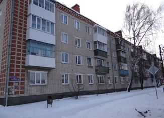 Продается двухкомнатная квартира, 40 м2, Красноуфимск, улица Трескова, 7