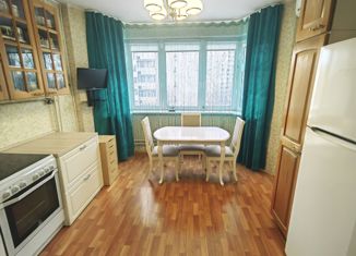 Продам 3-комнатную квартиру, 76 м2, Москва, Смольная улица, 51к3, Смольная улица