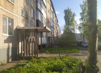 Однокомнатная квартира на продажу, 30 м2, Ярославль, улица Панфилова, 21, жилой район Резинотехника