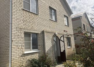 Продаю дом, 240 м2, станица Северская, улица Максима Горького, 191