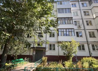 Продаю 2-комнатную квартиру, 45 м2, Тольятти, улица Голосова, 65