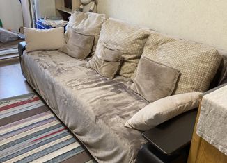 Продаю 1-ком. квартиру, 36.6 м2, Балабаново, Боровская улица, 63