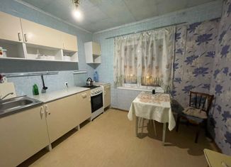 Сдается 3-комнатная квартира, 72.1 м2, поселок Котельский, посёлок Котельский, 16