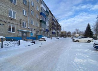 Продаю 2-комнатную квартиру, 45.6 м2, Кунгур, улица Ленина, 42