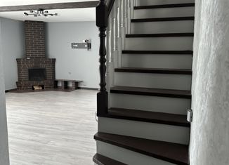 Продам 4-комнатную квартиру, 100 м2, село Тополево, жилой комплекс GreenVille, 8