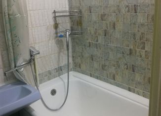 Продаю 2-комнатную квартиру, 50 м2, посёлок Садовый, Садовая улица, 36