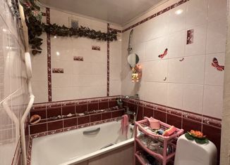 Продам 2-комнатную квартиру, 47 м2, Салават, улица Калинина, 33