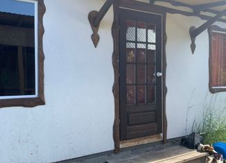 Продажа дома, 72 м2, поселок Кировский, улица Камышенка, 1