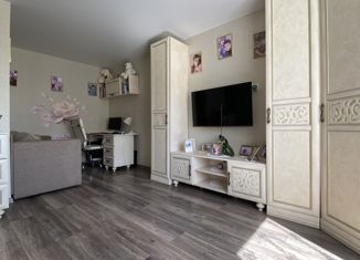 Продается 1-комнатная квартира, 35 м2, Абинск, Республиканская улица, 44А