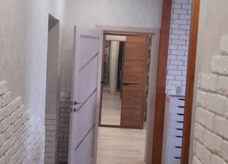Продаю четырехкомнатную квартиру, 71.6 м2, Новосибирск, улица Максима Горького, 104, улица Максима Горького