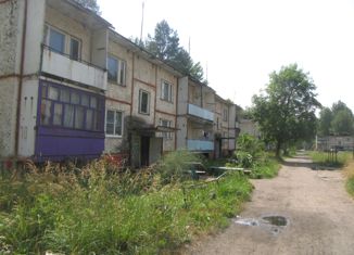 Трехкомнатная квартира на продажу, 59 м2, село Междуреченск, село Междуреченск, 10