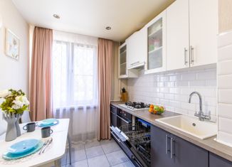 Продажа 2-ком. квартиры, 42.1 м2, Санкт-Петербург, улица Подводника Кузьмина, 18, муниципальный округ Княжево