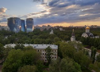 Трехкомнатная квартира на продажу, 72 м2, Москва, Нахимовский проспект, 11к1, исторический район Волхонка-ЗИЛ