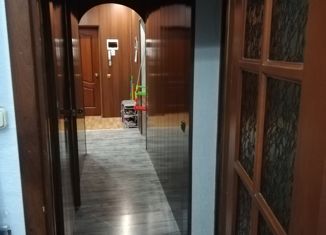 Продается 2-ком. квартира, 58.7 м2, Краснокамск, улица Чапаева, 13