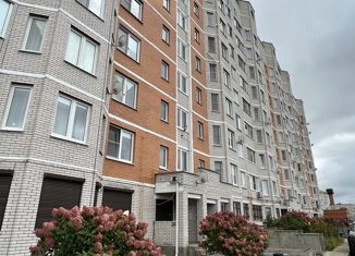 Продажа трехкомнатной квартиры, 70 м2, Белоусово, улица Гурьянова, 13