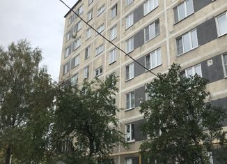 Трехкомнатная квартира на продажу, 52.3 м2, Москва, Родниковая улица, 14, район Солнцево