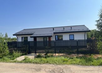 Продам дом, 130 м2, деревня Крева, Речная улица